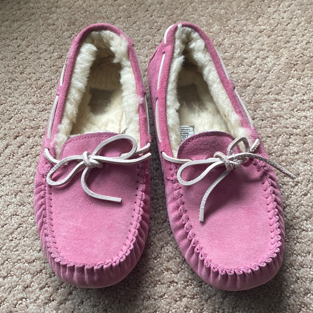 RARE Ugg Moccasins Pink Breast Cancer